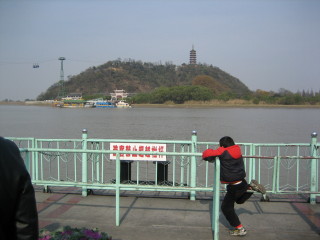 Jiao Shan - waiting for the ferry