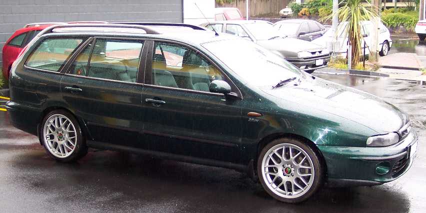 This page remains as a tribute to this fine vehicle Fiat Marea Weekend Side